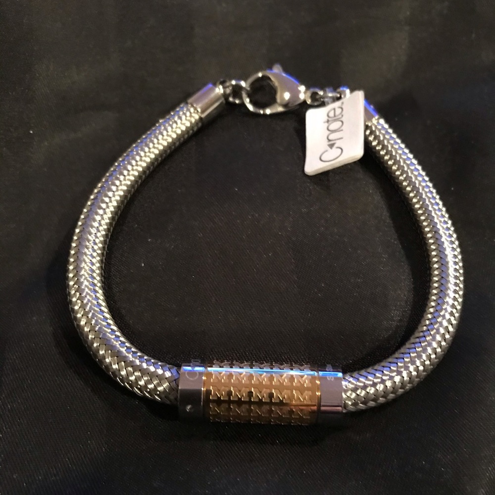 NWT MENS UNIVERSITY OF MICHIGAN BRACELET
